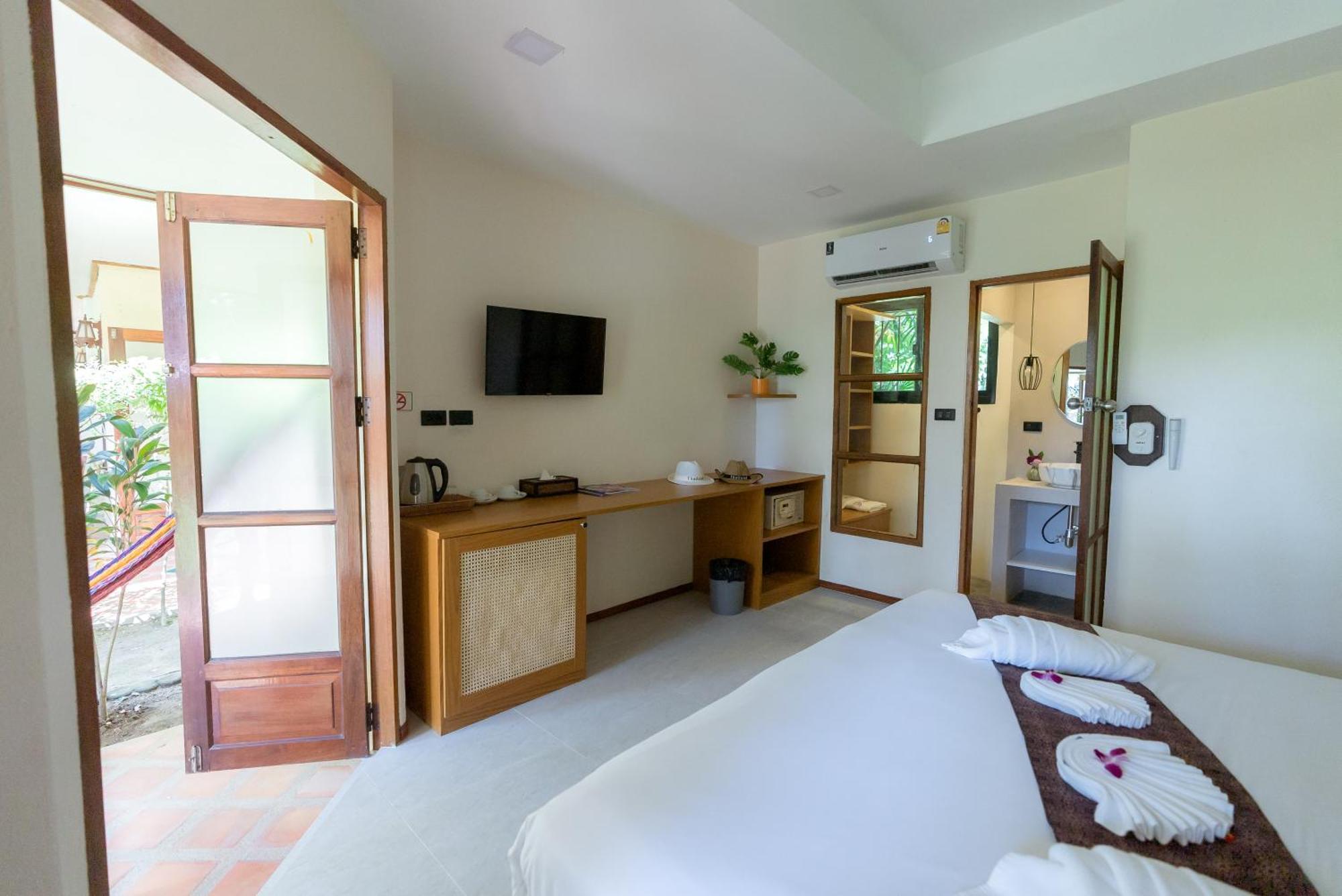 Palm Garden Resort Rawai Bagian luar foto